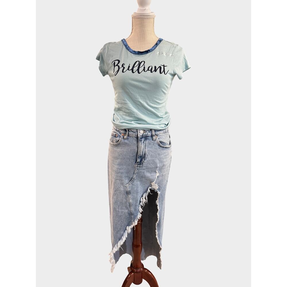 Arizona Jean Co Brilliant Velvet Trim Graphic Tee Size Small
